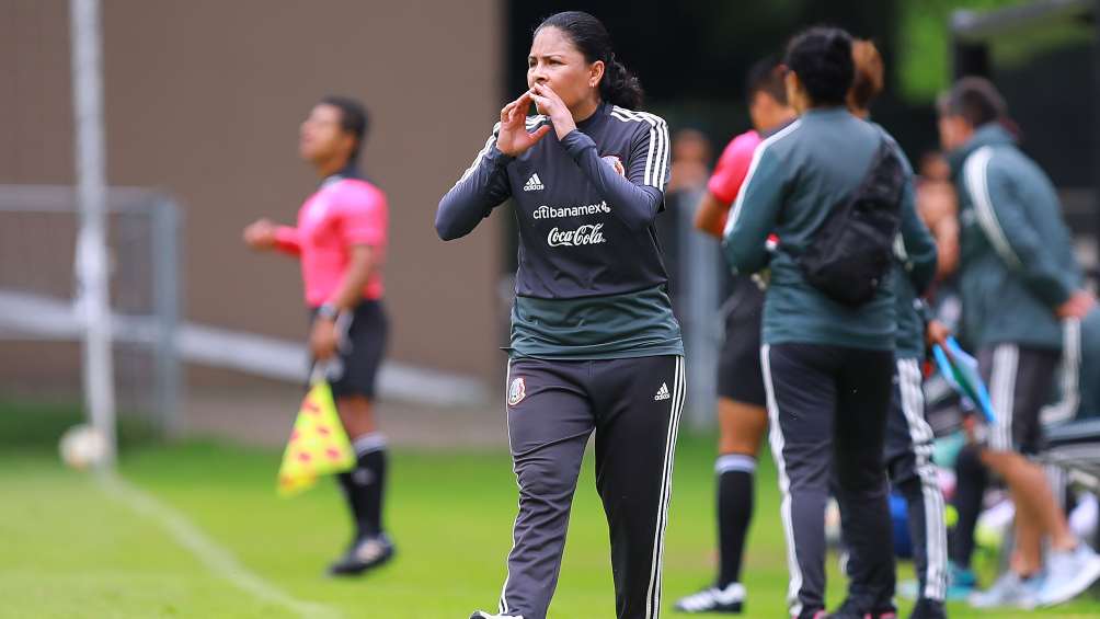 Monica Vergara en entrenamiento