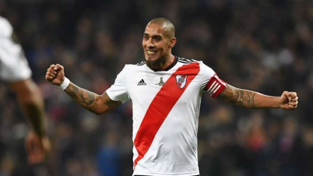 Jonathan Maidana en un partido de River