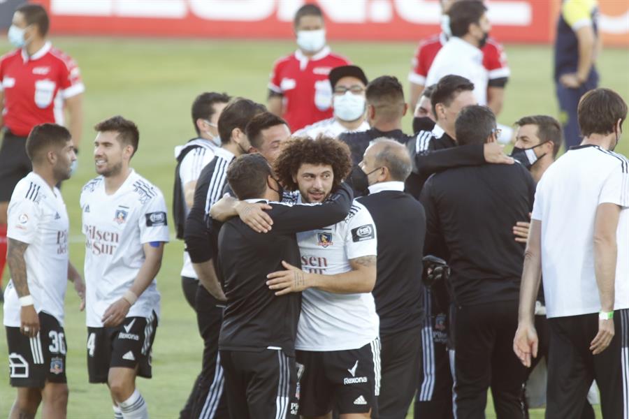 Jugadores de Colo-Colo en festejo