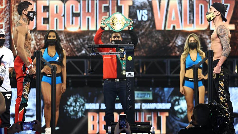 'Alacrán Berchelt' y Óscar Valdez, en ceremonia de pesaje 