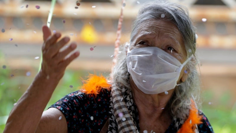 Habitante de Brasil, segundo país con más muertes por Covid-19