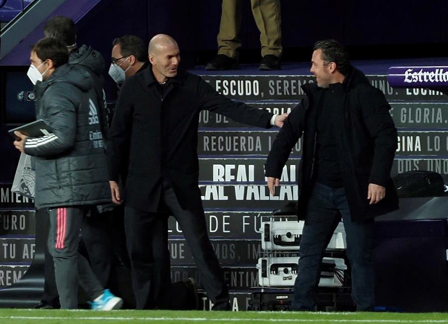 Zidane en el partido vs Valladolid 