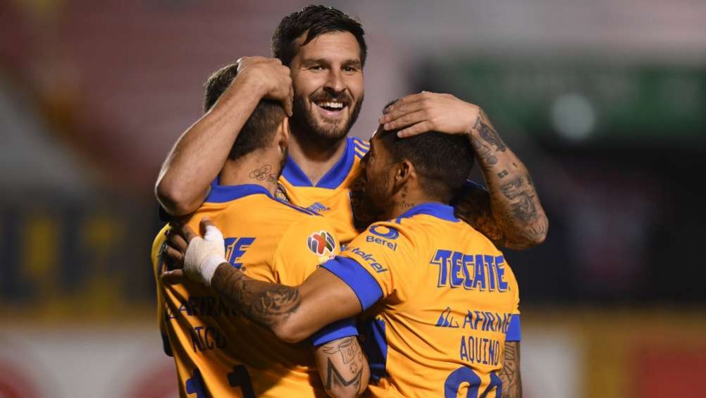 Gignac en festjeo de gol