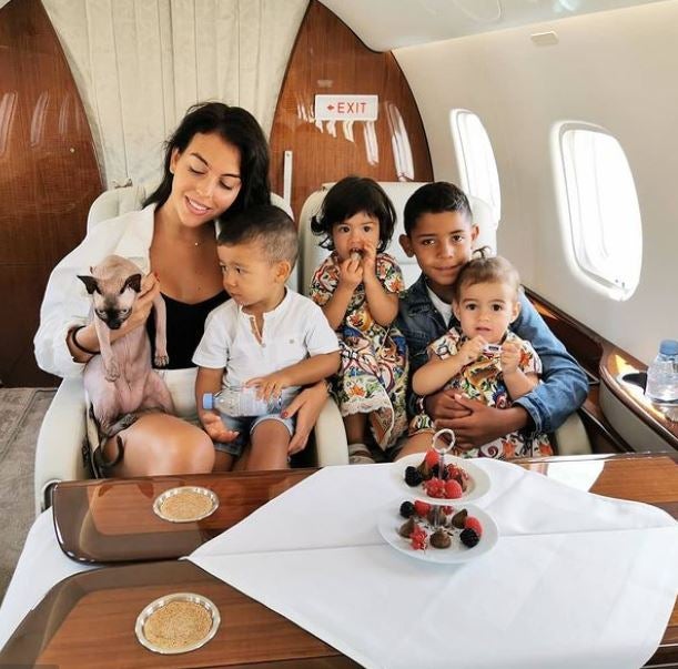 Cristiano Ronaldo, Gergina Rodríguez y su familia