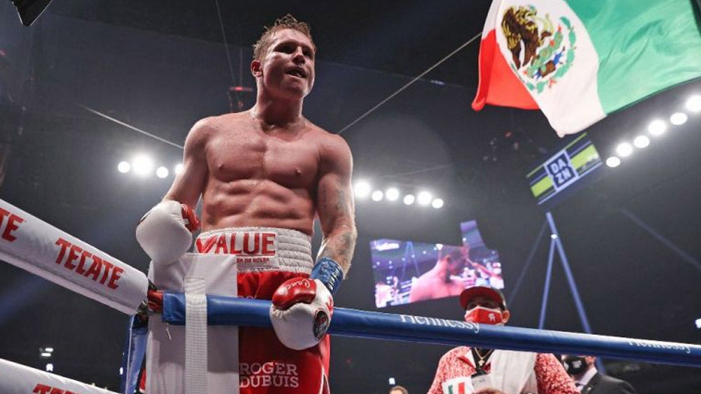 Canelo Álvarez tras la pelea con Smith