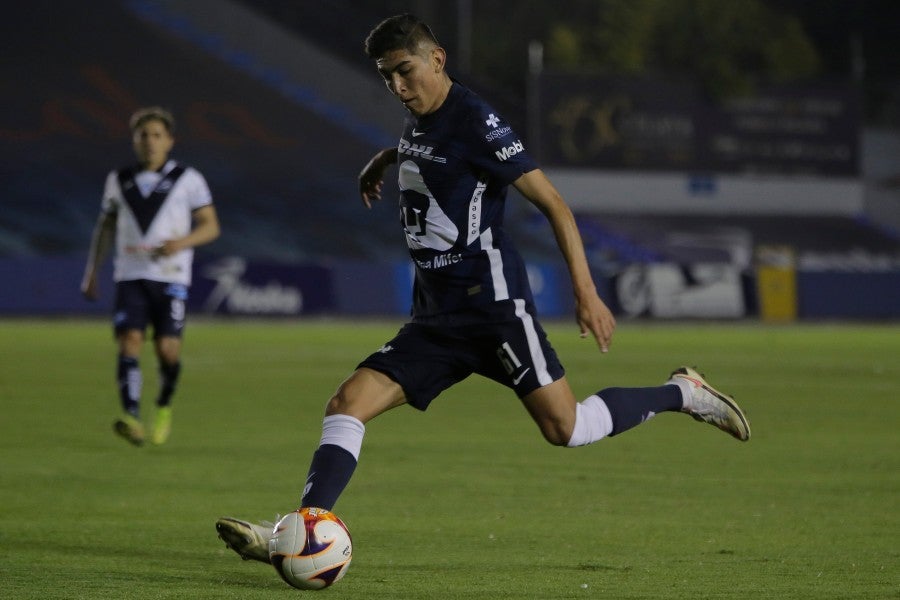 Jonathan Suárez durante un partido con Pumas Tabasco