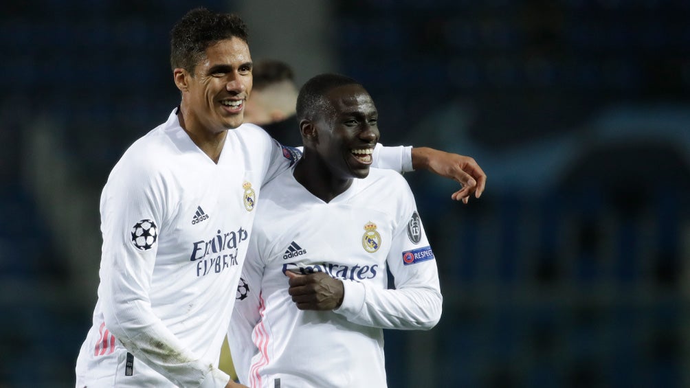 Varane y Mendy tras la victoria contra Atalanta 