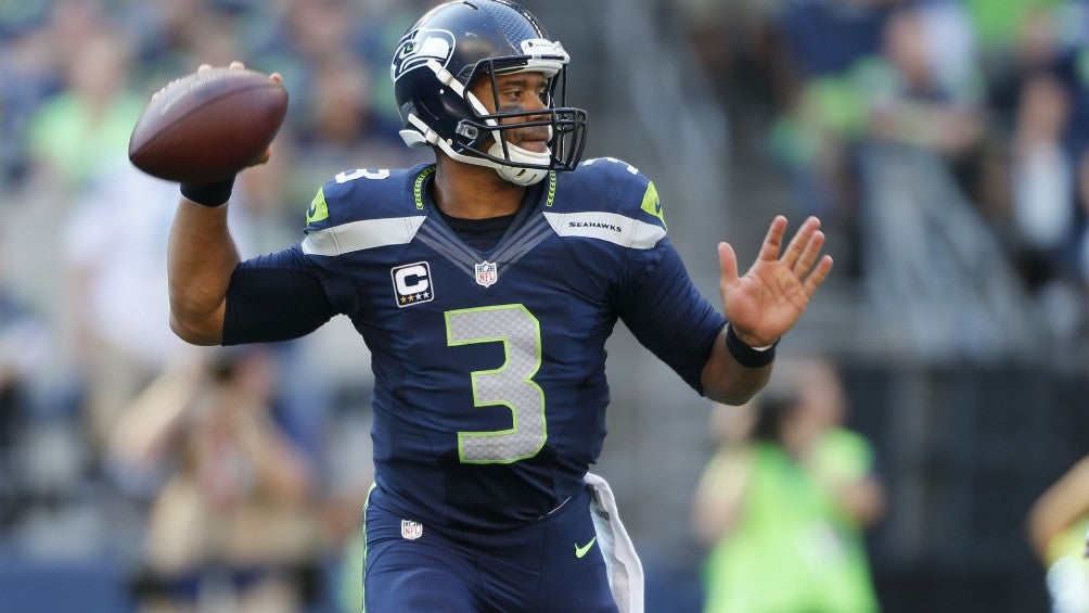 Russell Wilson durante un partido con Seahawks