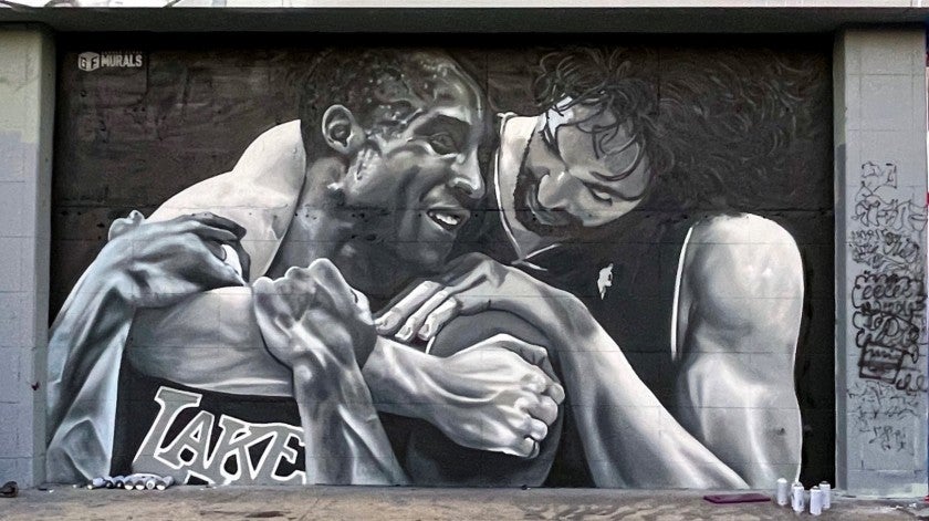 NBA: Los Eagles rinden tributo a Kobe Bryant con un mural llamado