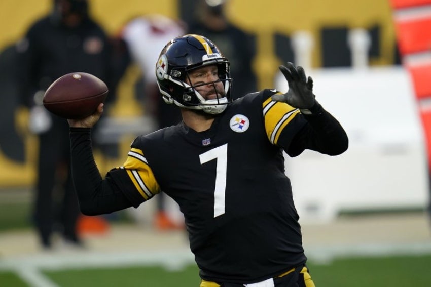 Ben Roethlisberger en un partido con los Steelers