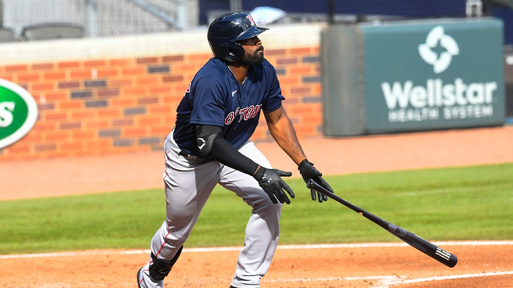 Bradley Jr. conecta un batazo