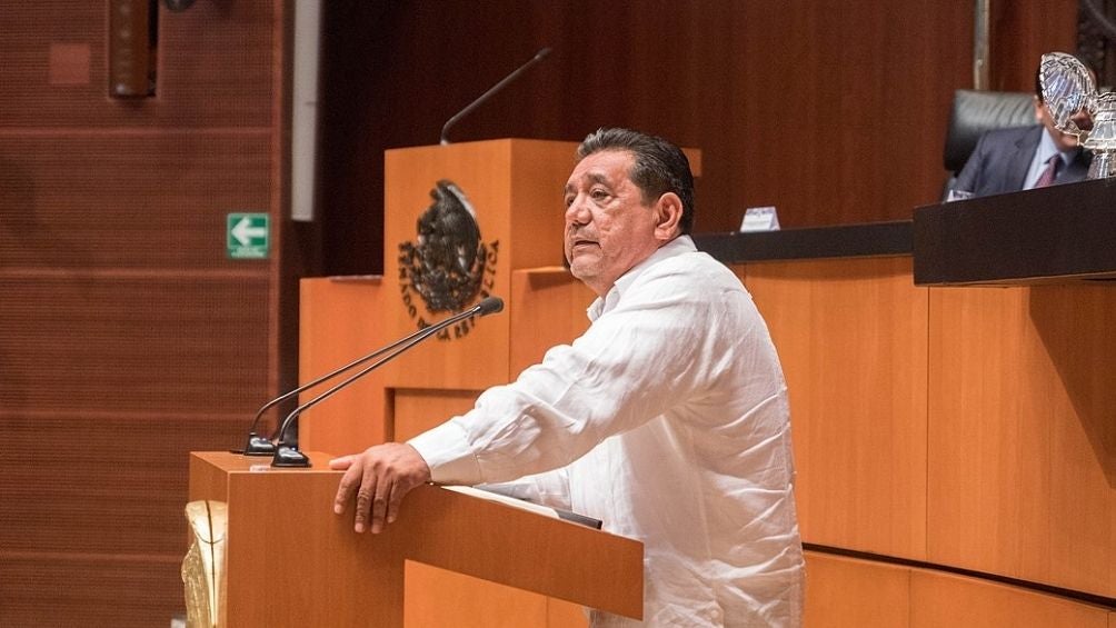 Salgado Macedonio en la Cámara de Senadores