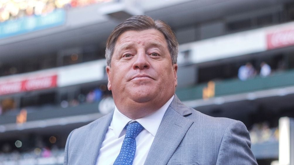 Miguel Herrera durante un partido de América 