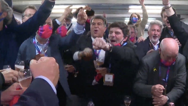 Laporta y su equipo en festejo de gol