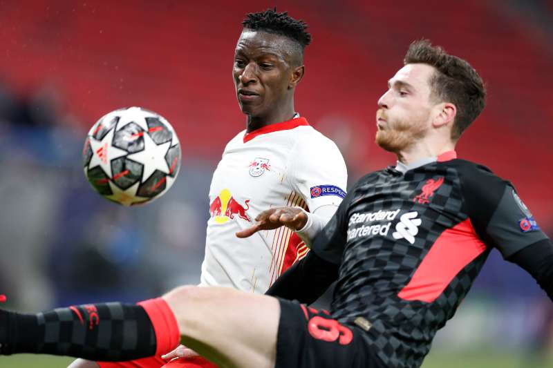 Acciones entre Liverpool y el Leipzig