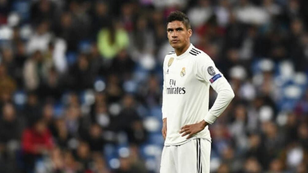 Varane en un partido con el Madrid 