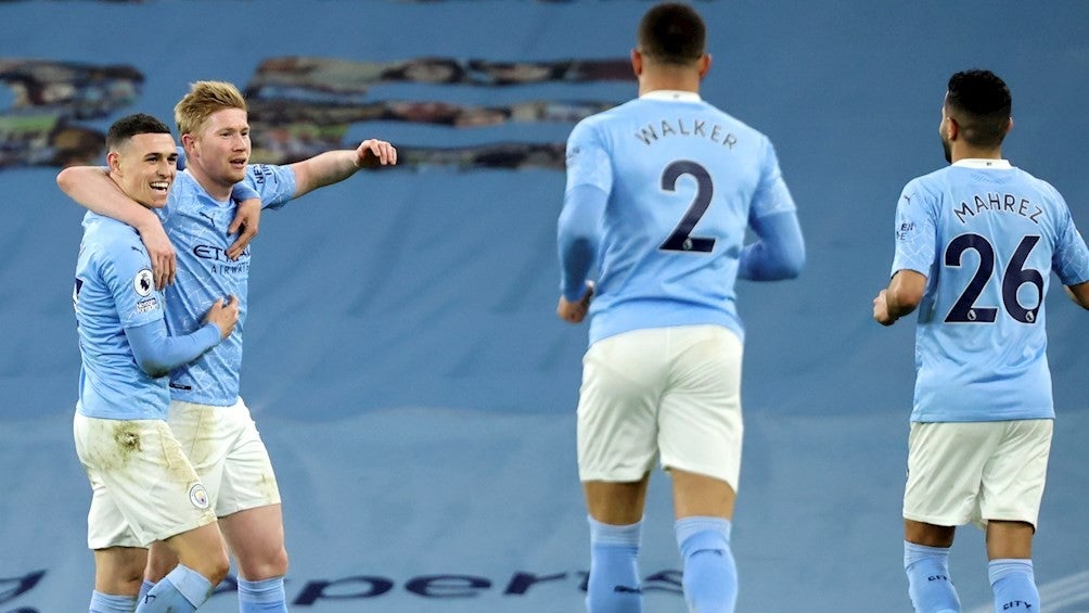 Jugadores del City celebran gol vs Southampton