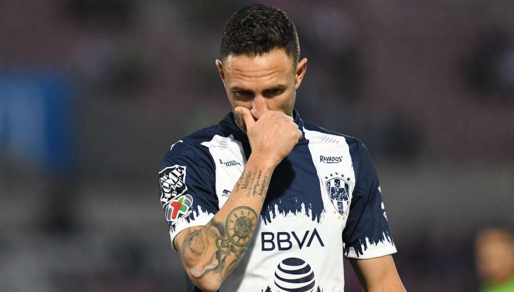 Miguel Layún en lamento con Rayados