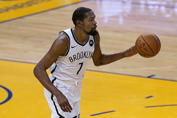 Kevin Durant en un partido con los Nets