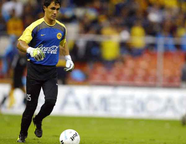 Adolfo Ríos como jugador del América