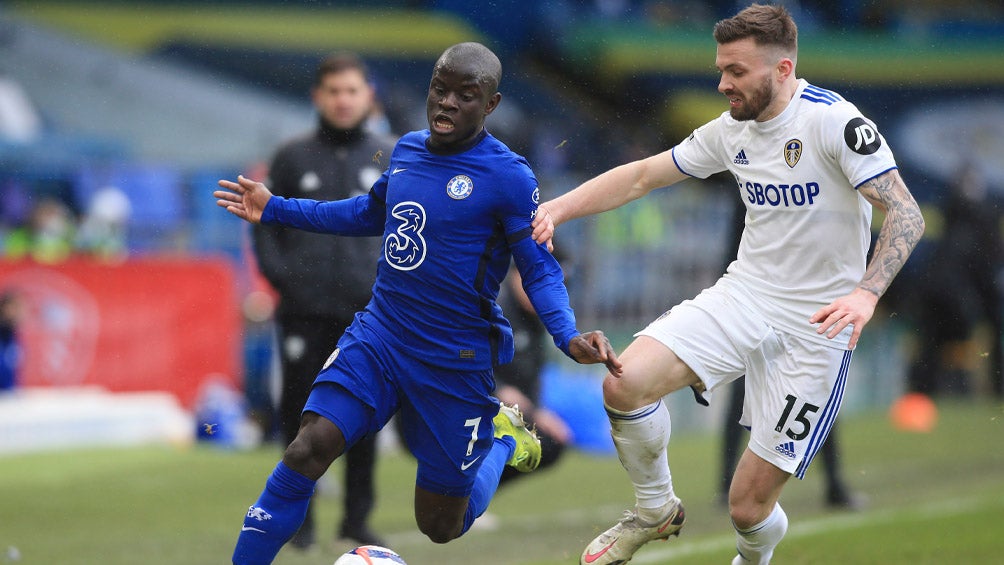 Así se peleó el balón en el Leeds United contra Chelsea