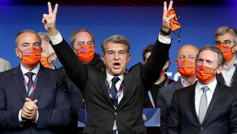 Joan Laporta celebra su victoria tras ser elegido como nuevo presidente del club azulgrana