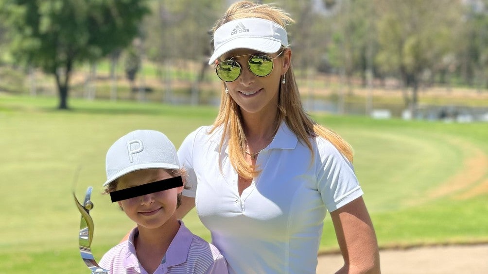 Hijo de Inés Sainz ganó torneo de golf