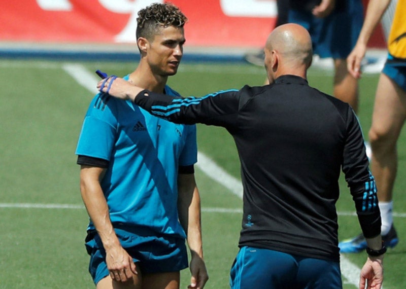 Cristiano y Zidane en entrenamiento con el Madrid