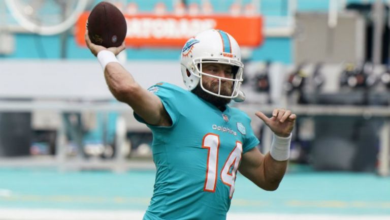 Ryan Fitzpatrick en acción con Miami Dolphins