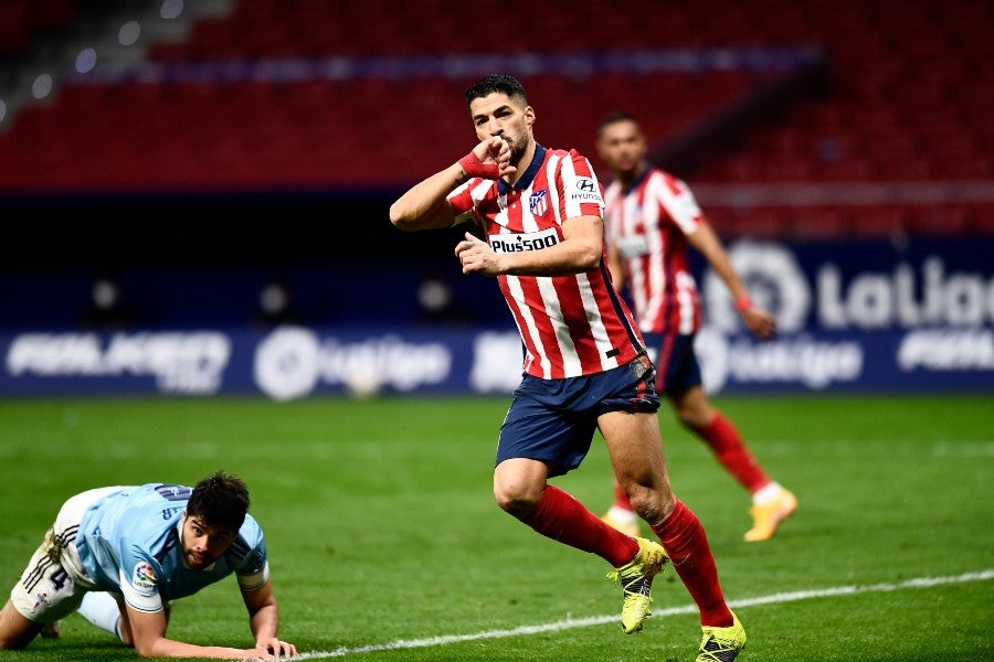 Luis Suárez tras anotar gol con el Atlético de Madrid