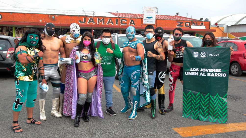 Luchadores en el Mercado de Jamaica