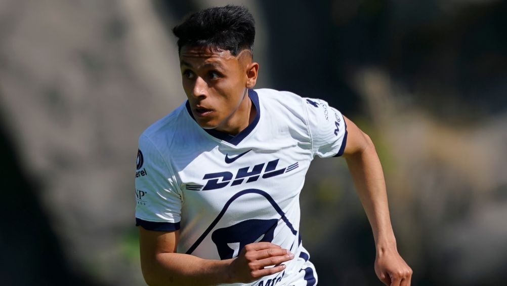 Oliver Pérez en un partido de Pumas Sub 20