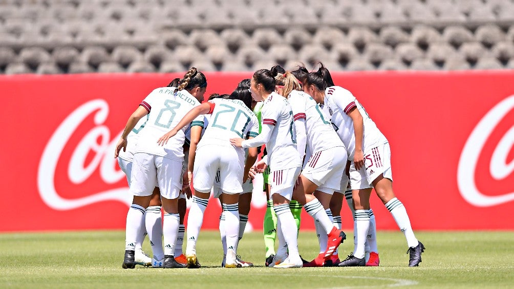 Jugadores del Tri Femenil previo a un partido