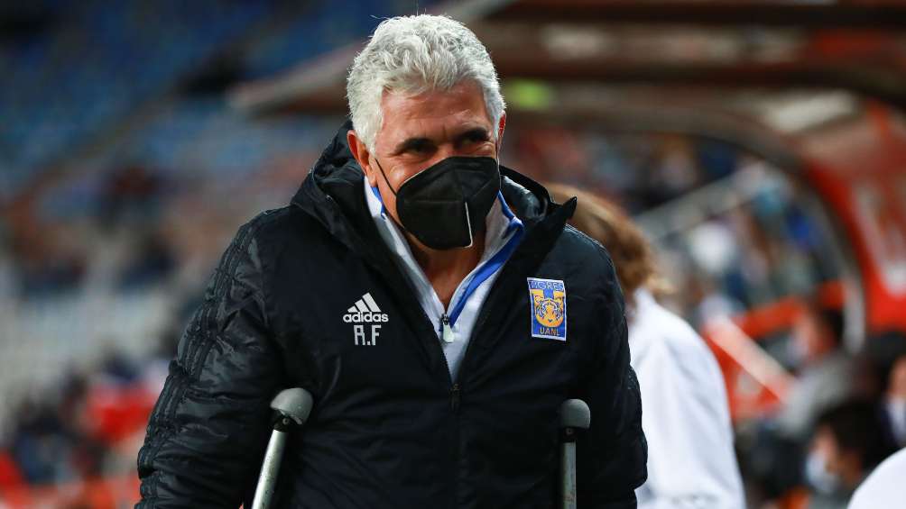 Ricardo Ferretti en partido