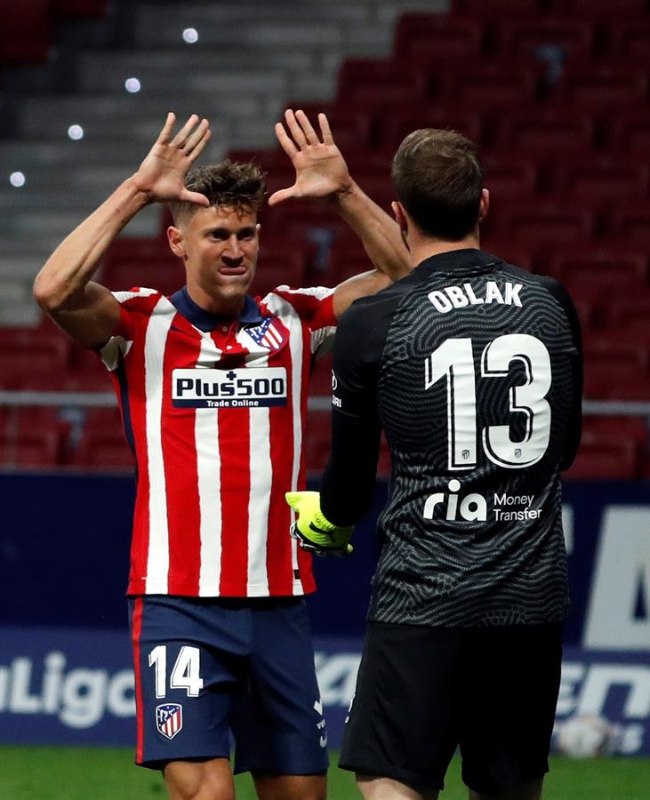 Oblak atajó un penal decisivo 