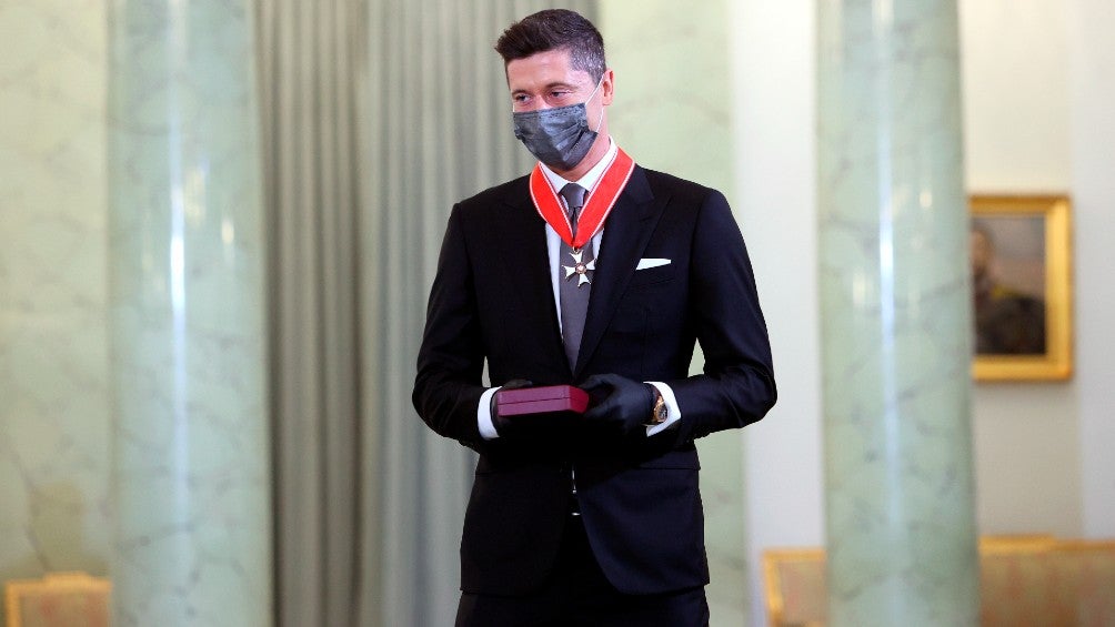 Robert Lewandowski: Recibió la Cruz de Comandante de la Orden de Polonia