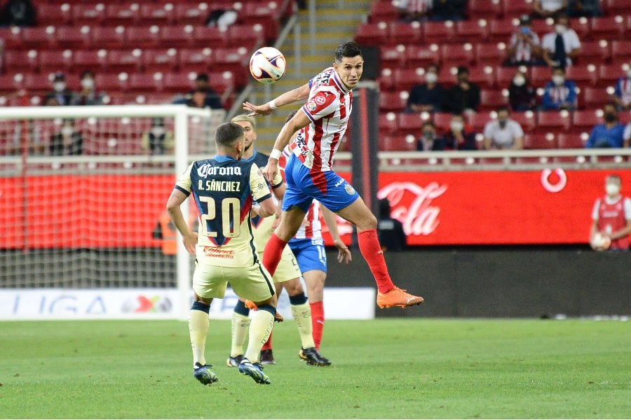 Molina en goleada ante el América