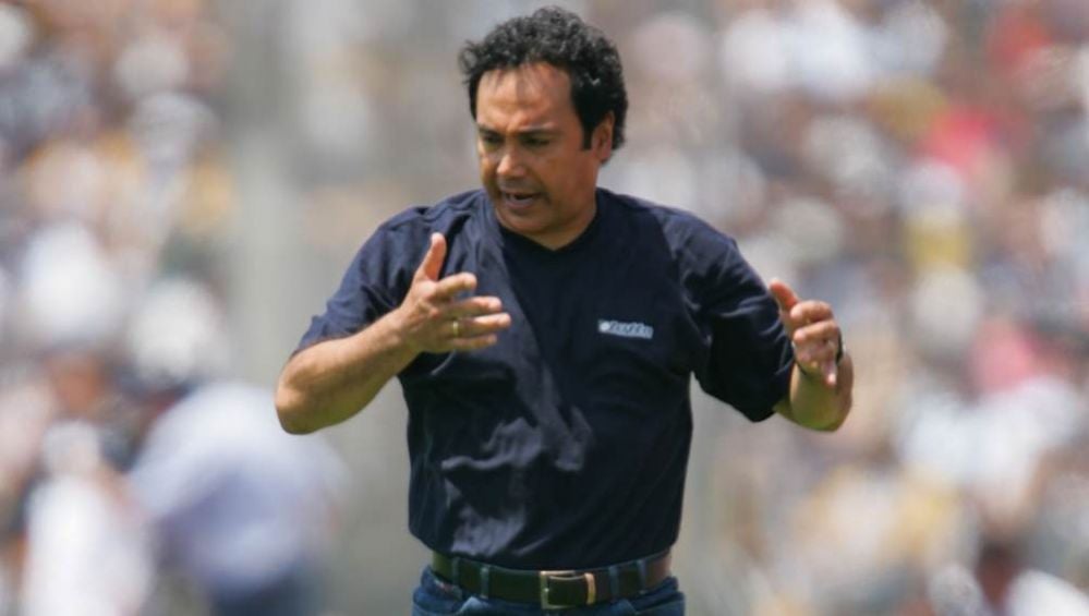 Hugo Sánchez en su etapa como entrenador