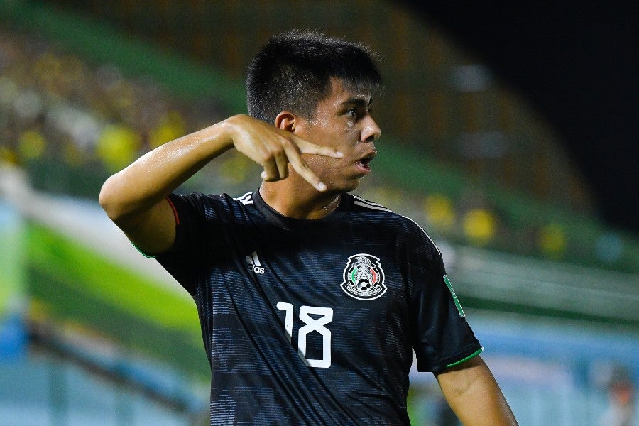 Efraín Álvarez reveló que le va a Chivas