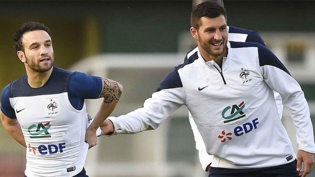 Gignac junto a Valbuena en la Selección de Francia