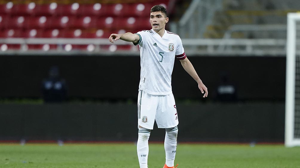 Johan Vásquez en el México contra Costa Rica