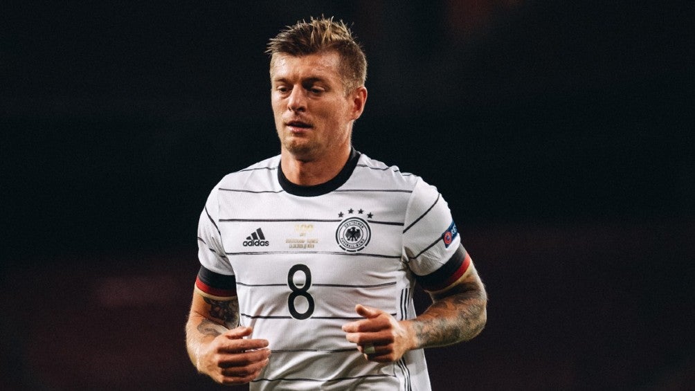 Toni Kroos durante un partido con Alemania