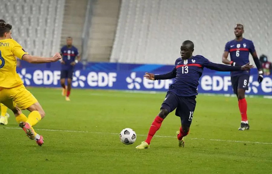 Kanté en juego ante Ucrania