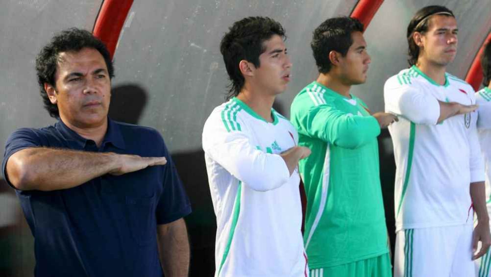 Hugo Sánchez como entrenador del Tri Sub 23