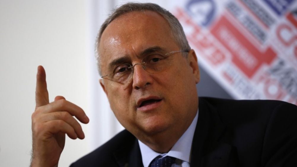 Claudio Lotito, presidente de la Lazio, fue suspendido