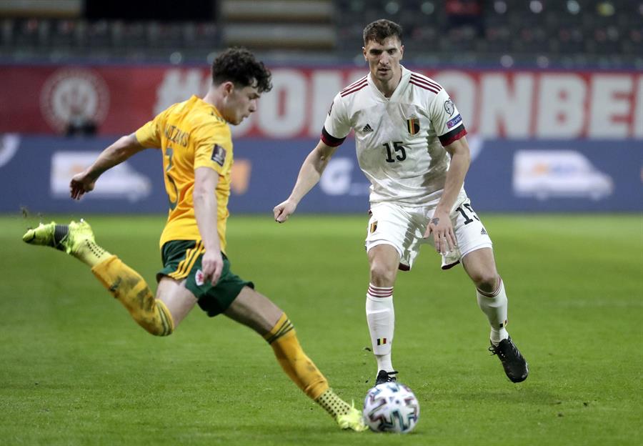 Thomas Meunier durante un partido con Bélgica