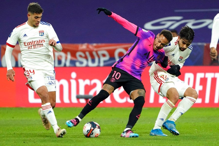 Neymar durante un partido con el PSG