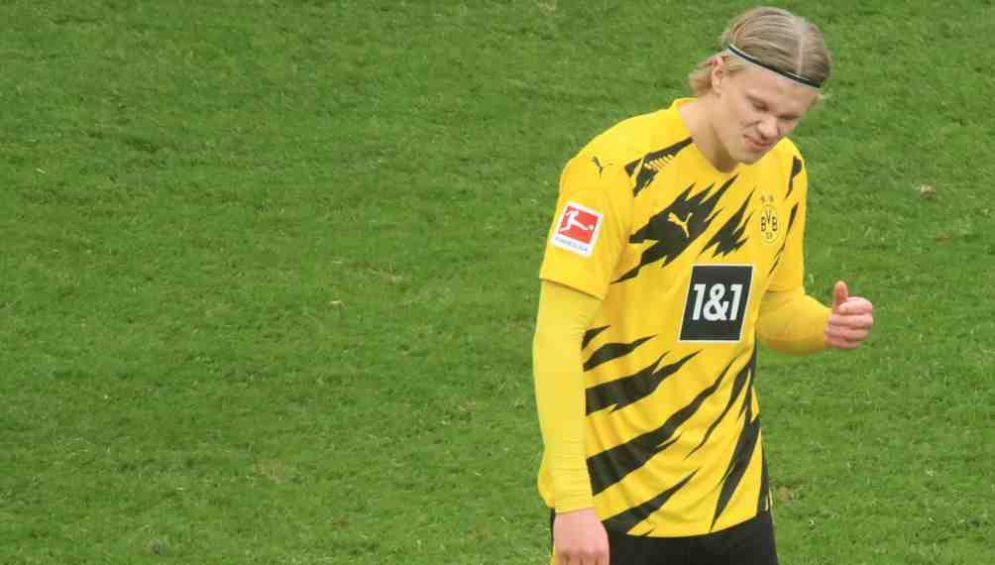 Haaland en festejo con el Dortmund