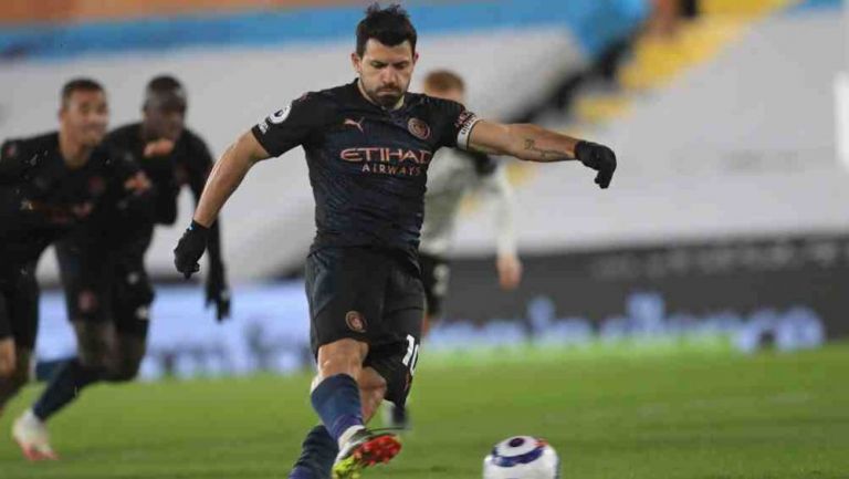 Sergio Agüero, en acción con el Manchester City