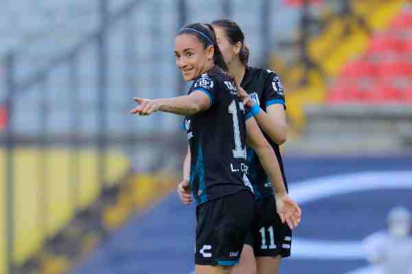 Jugadoras de Querétaro en festejo